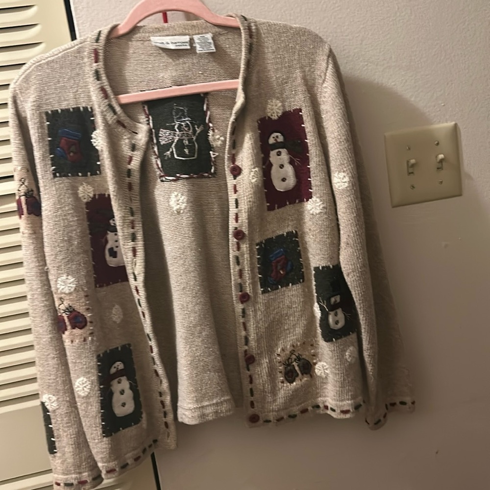 Winter snowman cardigan!